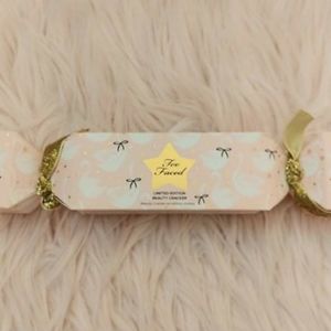 ❤FIRM! NWT TOO FACED BEAUTY CRACKER LIMITED EDITION (PLZ READ DESCRIPTION)